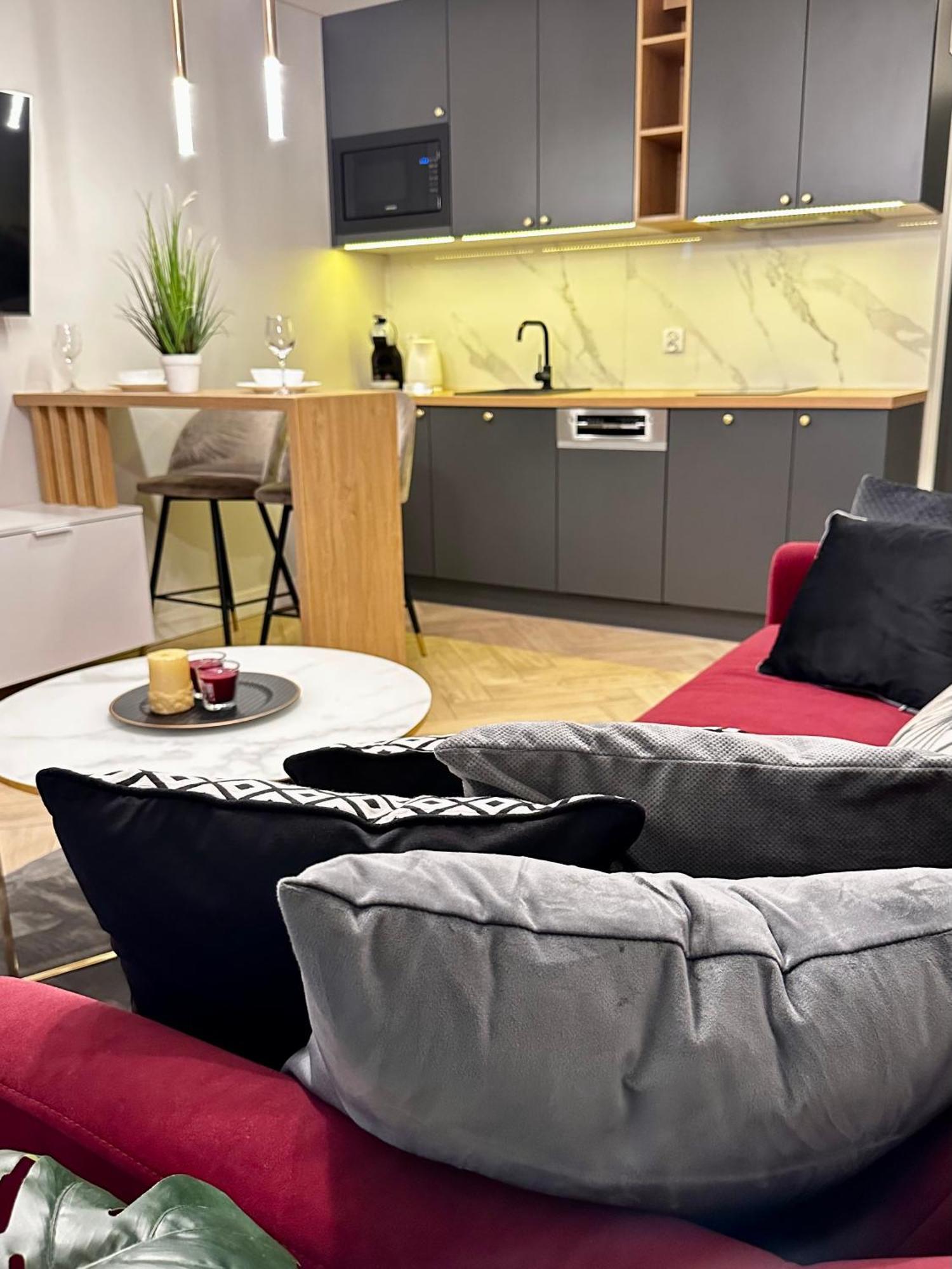 Apartamenty Kielce- Apartament Rubin Przy Zalew Kielecki, Faktura, Parking, Centrum 외부 사진