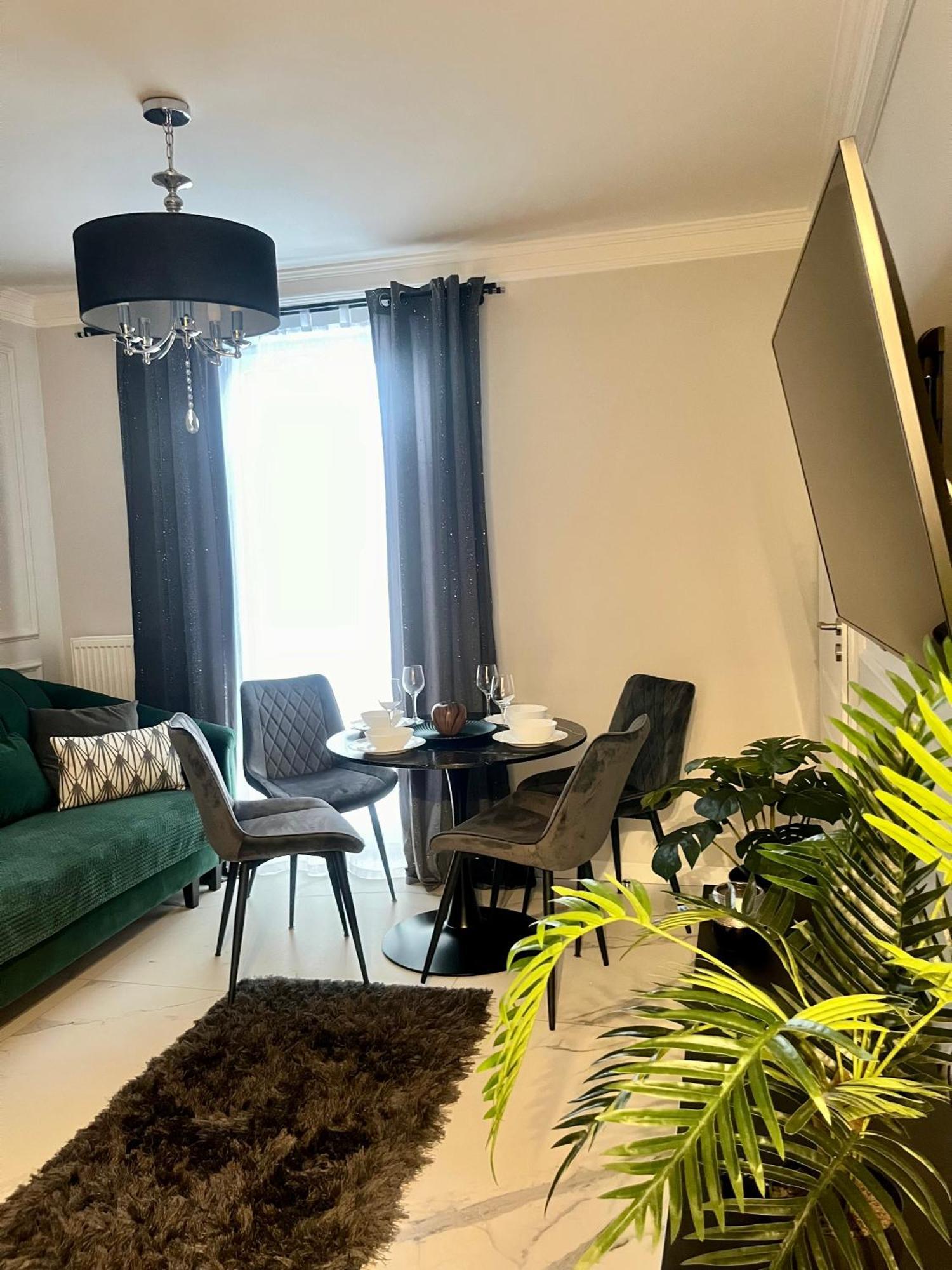 Apartamenty Kielce- Apartament Rubin Przy Zalew Kielecki, Faktura, Parking, Centrum 외부 사진